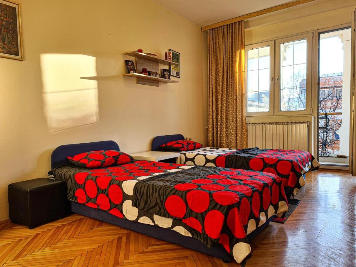 Apartment Skopje Square Exteriör bild
